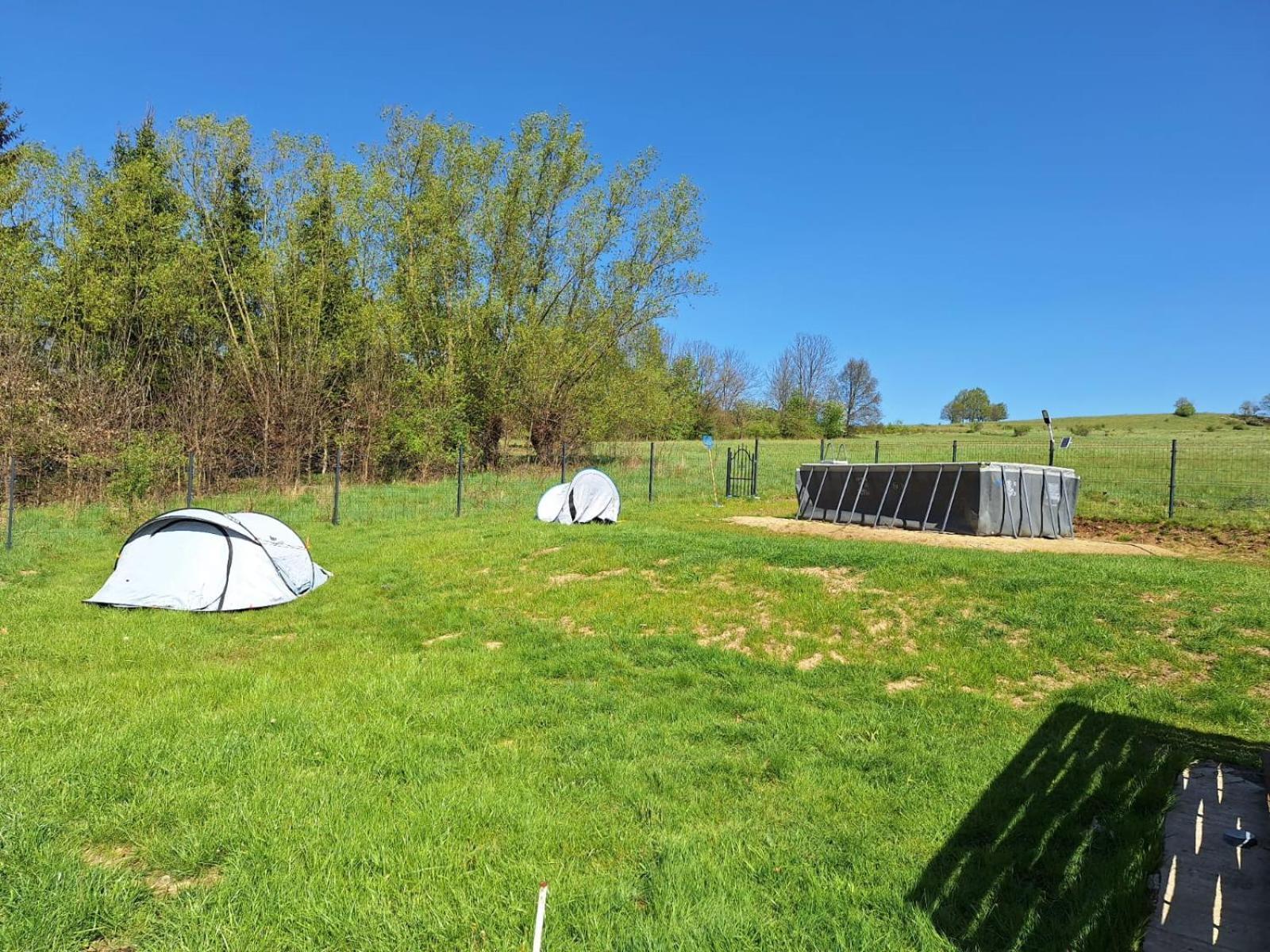 Camping, Zabierz Wlasny Namiot Kameralne Pole Namiotowe Z Basenem Kinem Plenerowym Miejscem Na Ognisko I Placem Zabaw Zywe Zwierzeta Agroturystyka Giebultow  Exterior photo